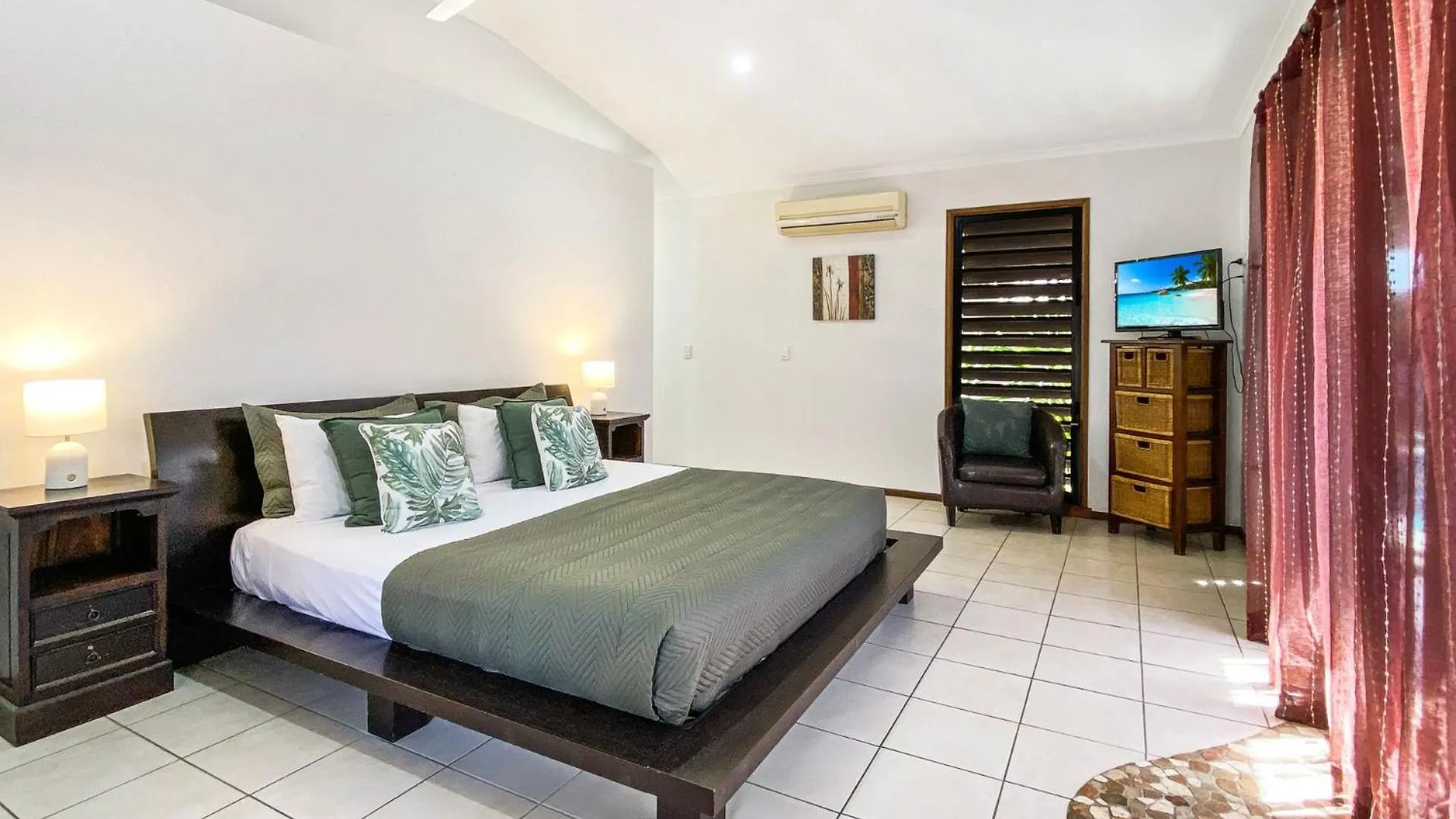 Little Banyak Villa Horseshoe Bay 0*,