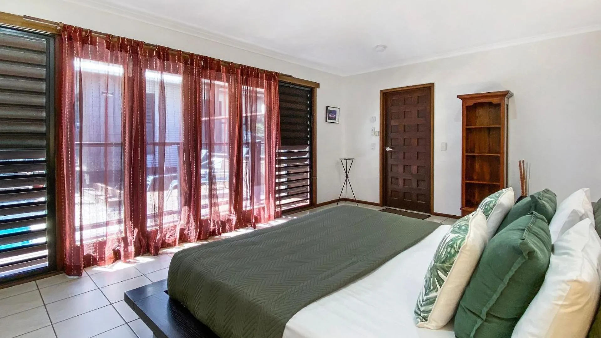 Little Banyak Villa Horseshoe Bay
